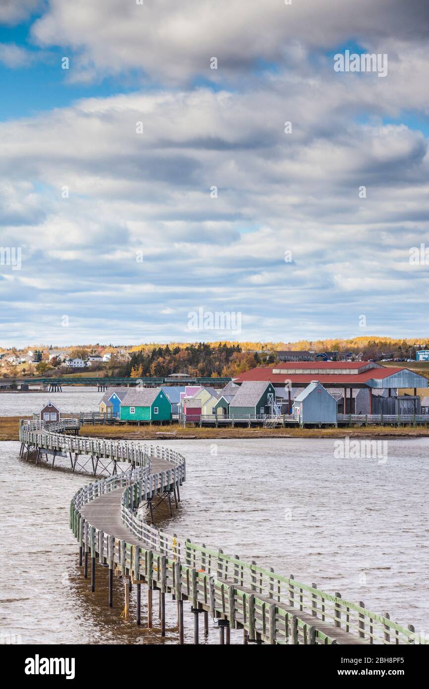 Canada, Nouveau-Brunswick, détroit de Northumberland, Bouctouche, le Pays de la Sagouine, village d'histoire acadienne reconstruit au bord de l'eau Banque D'Images Canada, Nouveau-Brunswick, détroit de Northumberland, Bouctouche, le Pays de la Sagouine, village d'histoire acadienne reconstruit au bord de l'eau Banque D'Images