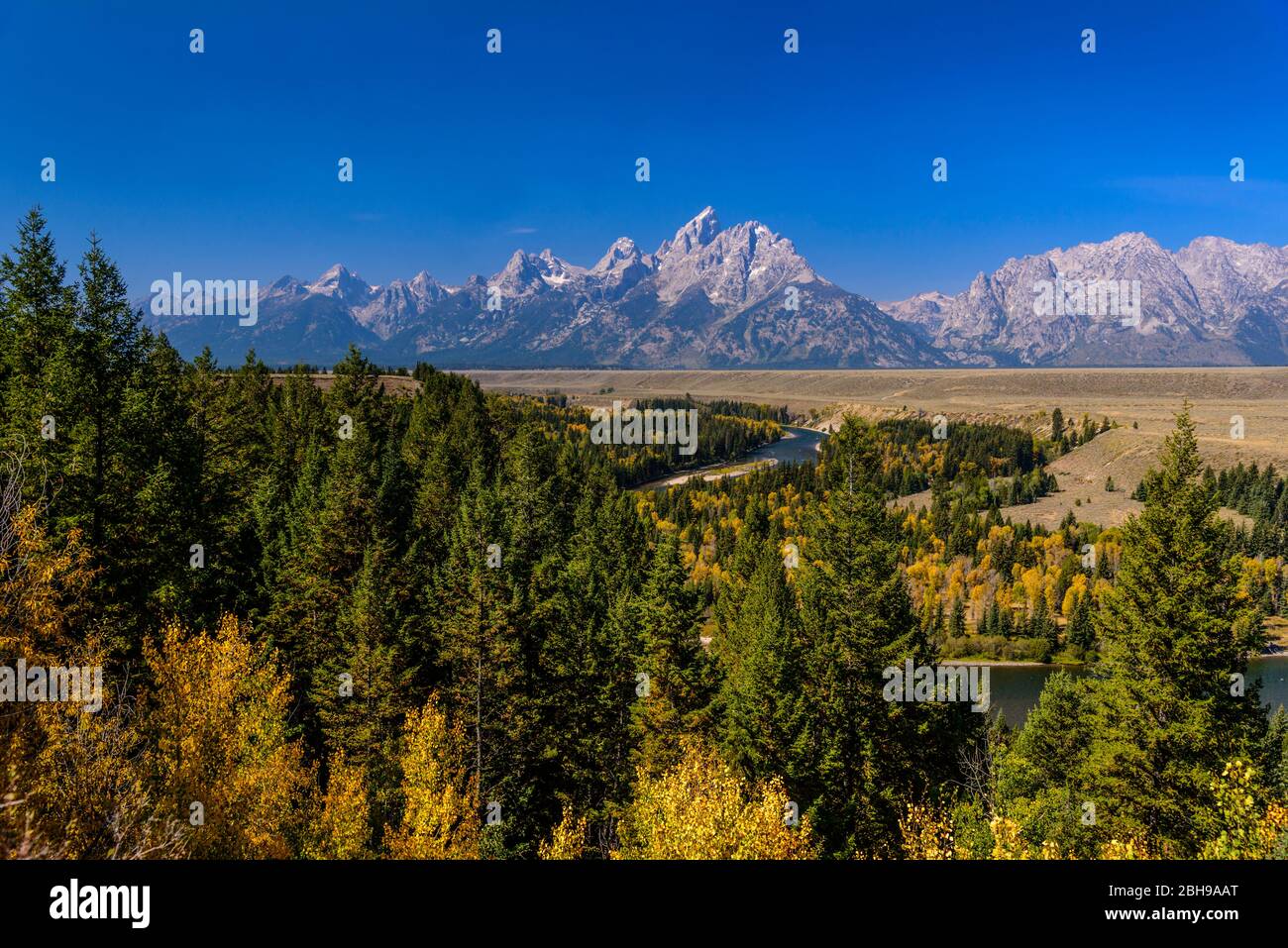 Les États-Unis, le Wyoming, le parc national du Grand Teton, Moose, Teton Range, Snake River surplombent Banque D'Images