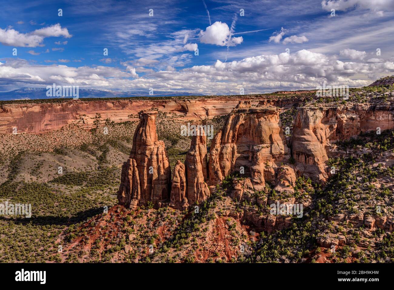 États-Unis, Colorado, Colorado National Monument, Fruita, Monument Canyon, couple de Kissing, Grand View Banque D'Images