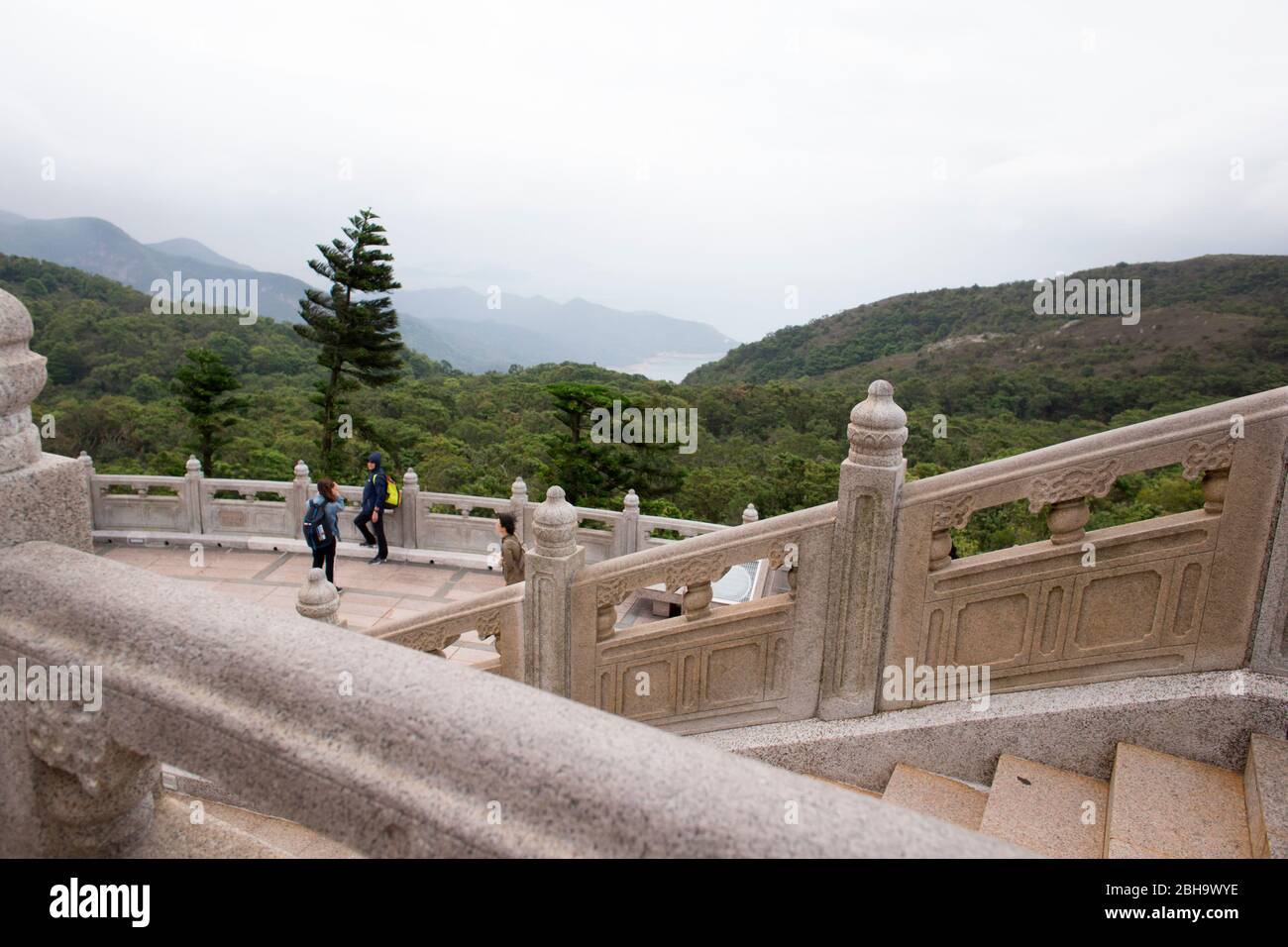 Vue du Grand Bouddha, de l'île de Lantau, Hongkong Banque D'Images