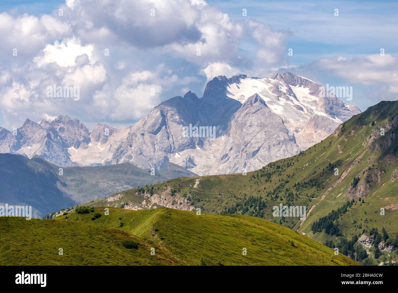 Marmolada, la plus haute montagne des Dolomites, aux frontières entre Belluno et les provinces du trente, Italie Banque D'Images