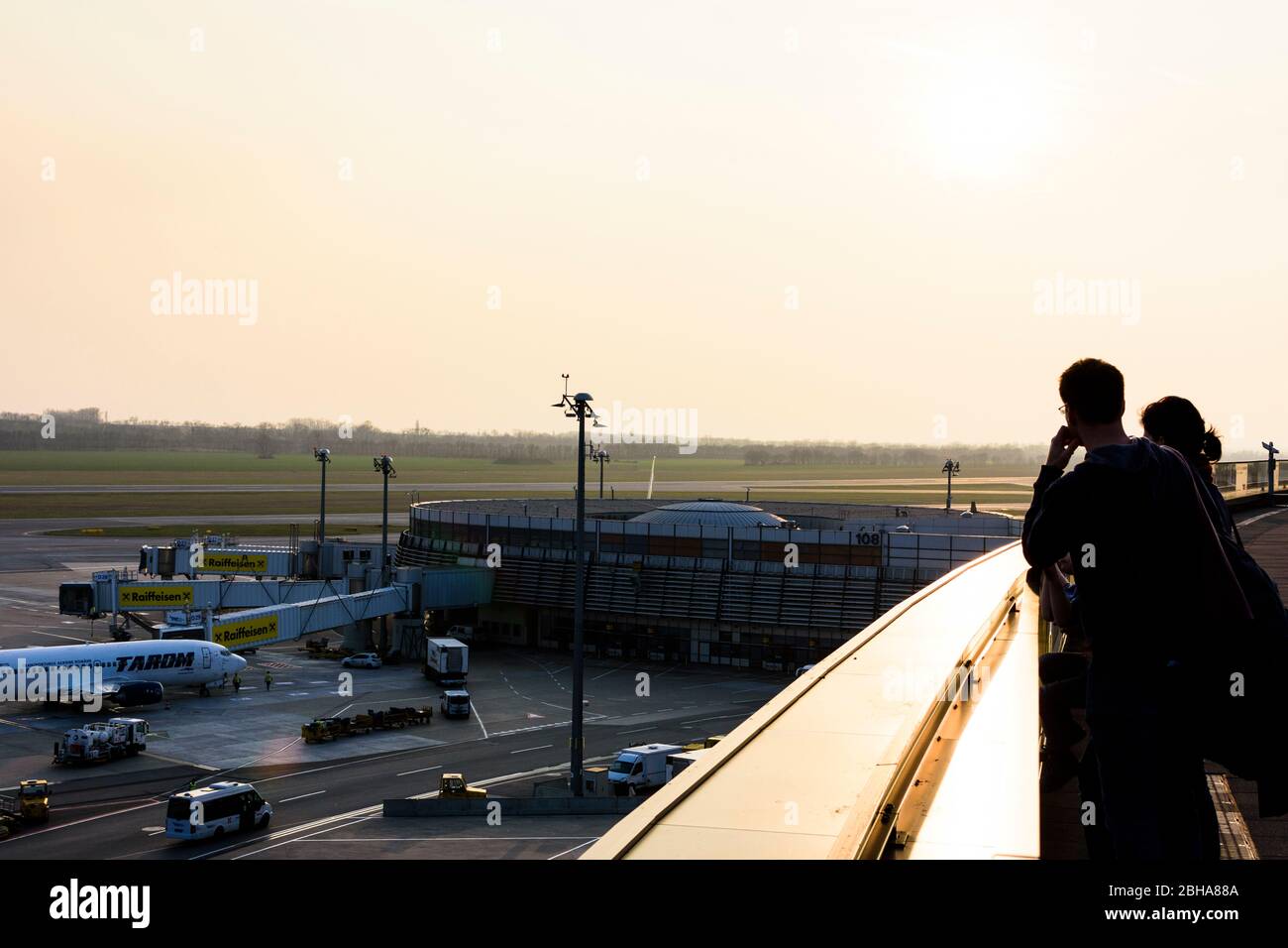 Vienne Aéroport de Vienne, terrasse pour visiteurs, paresseur Banque D'Images