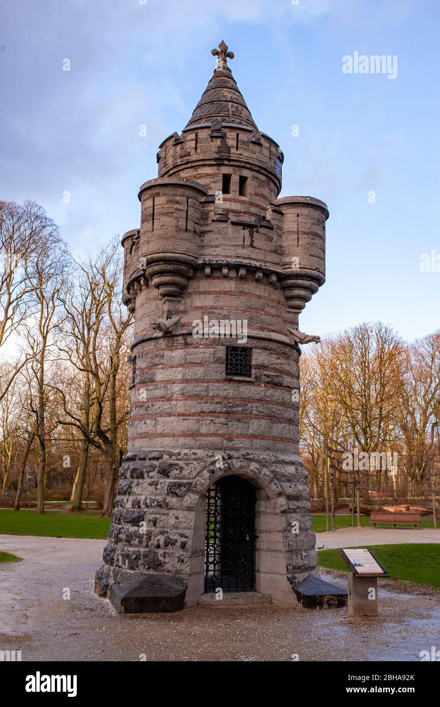 La Tour de Tournai dans le Parc du Cinquantenaire. Photos de voyage en bourse de Bruxelles par PEP Masip / Alay stock Photography. Banque D'Images