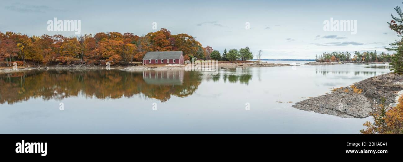 USA (Maine), Blue Hill, Blue Hill Harbour, automne Banque D'Images