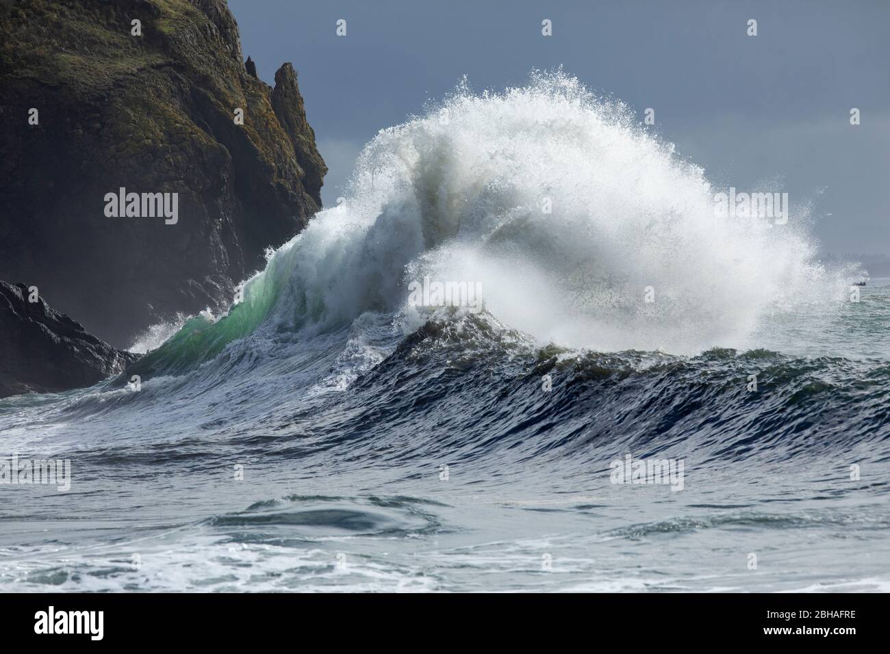 Vagues en crash, parc national du Cap Dedéception, Washington, États-Unis Banque D'Images