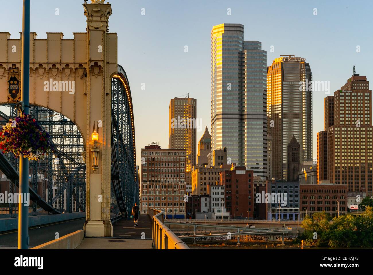 Vue sur le centre-ville de Pittsburgh, Pennsylvanie, depuis South Tenth Street Bridge Banque D'Images