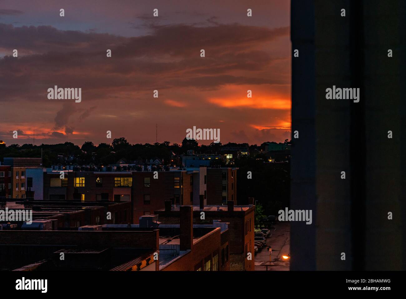 Coucher de soleil contre les gratte-ciel à Pittsburgh, en Pennsylvanie Banque D'Images