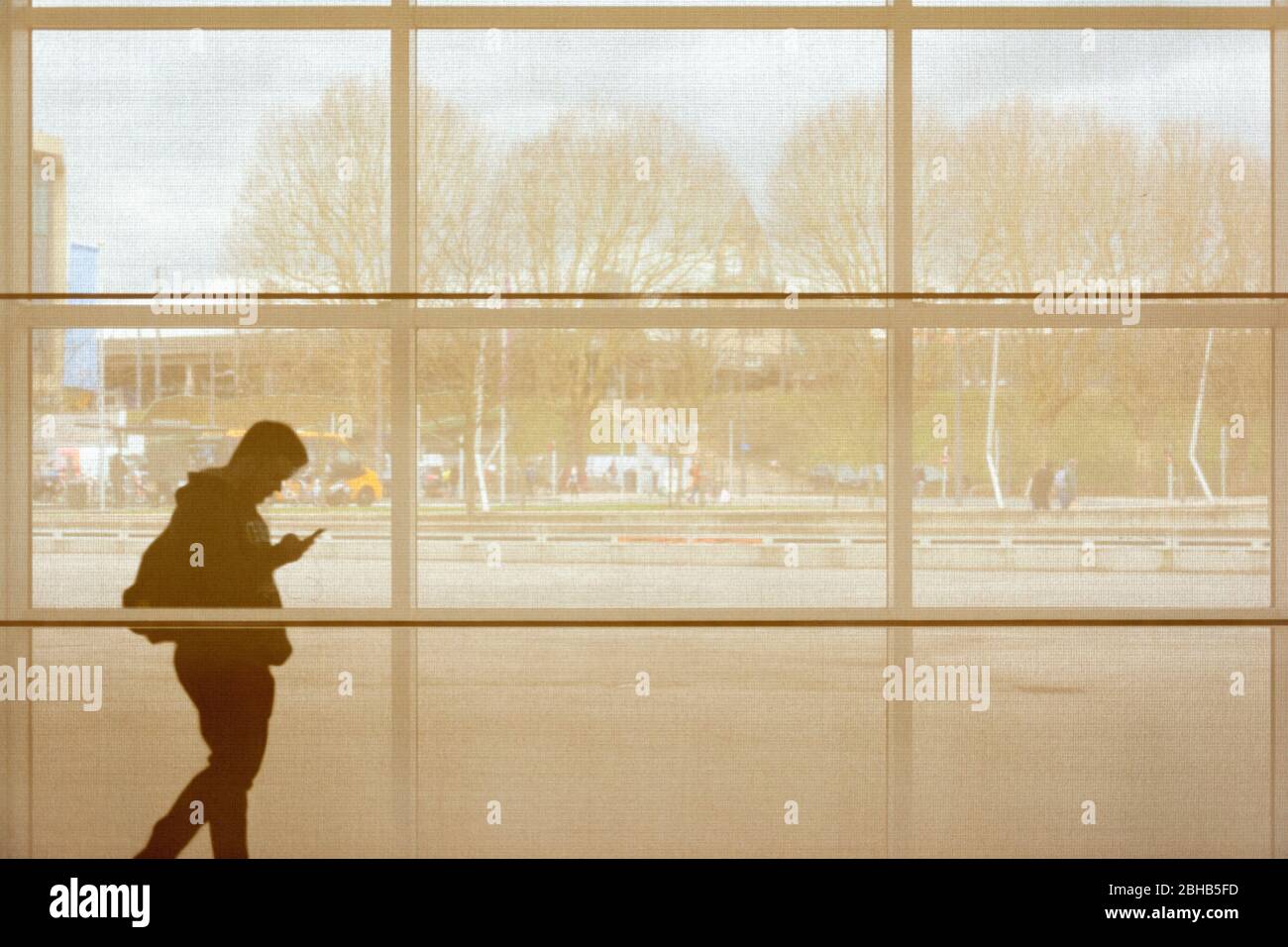 France, Lorraine, Metz, Centre Pompidou-Metz, vue sur un écran. Banque D'Images