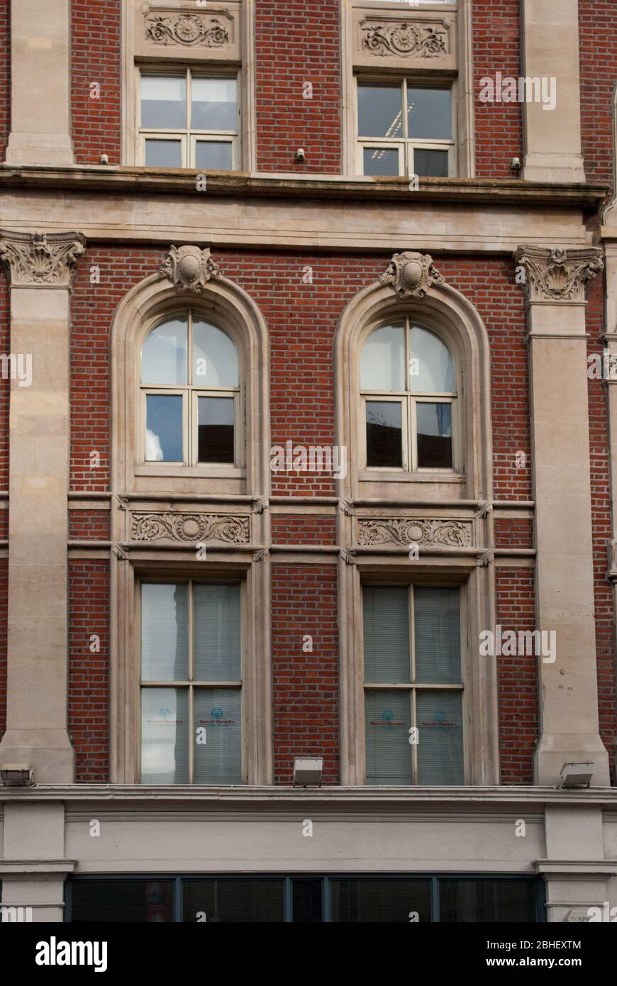 1880 Architecture Red Brick façade en pierre 6-8 Great Eastern Street, Hackney, Londres EC2A 3NT Banque D'Images