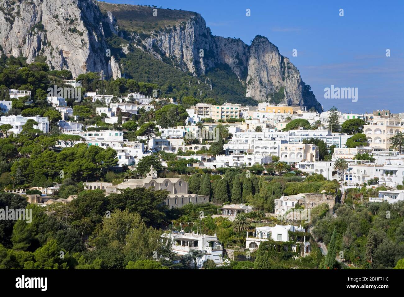 Vue depuis le point de vue du Belvédère Tragara, l'île de Capri, la baie de Naples, l'Italie, l'Europe Banque D'Images