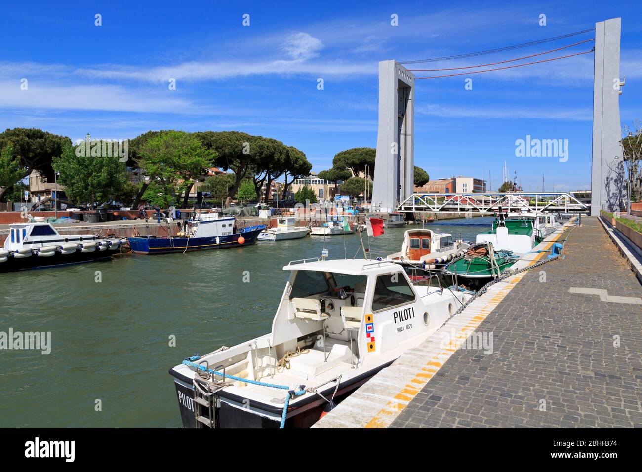 Pont de Giugno, Port de Fiumicino, Rome, Italie, Europe Banque D'Images