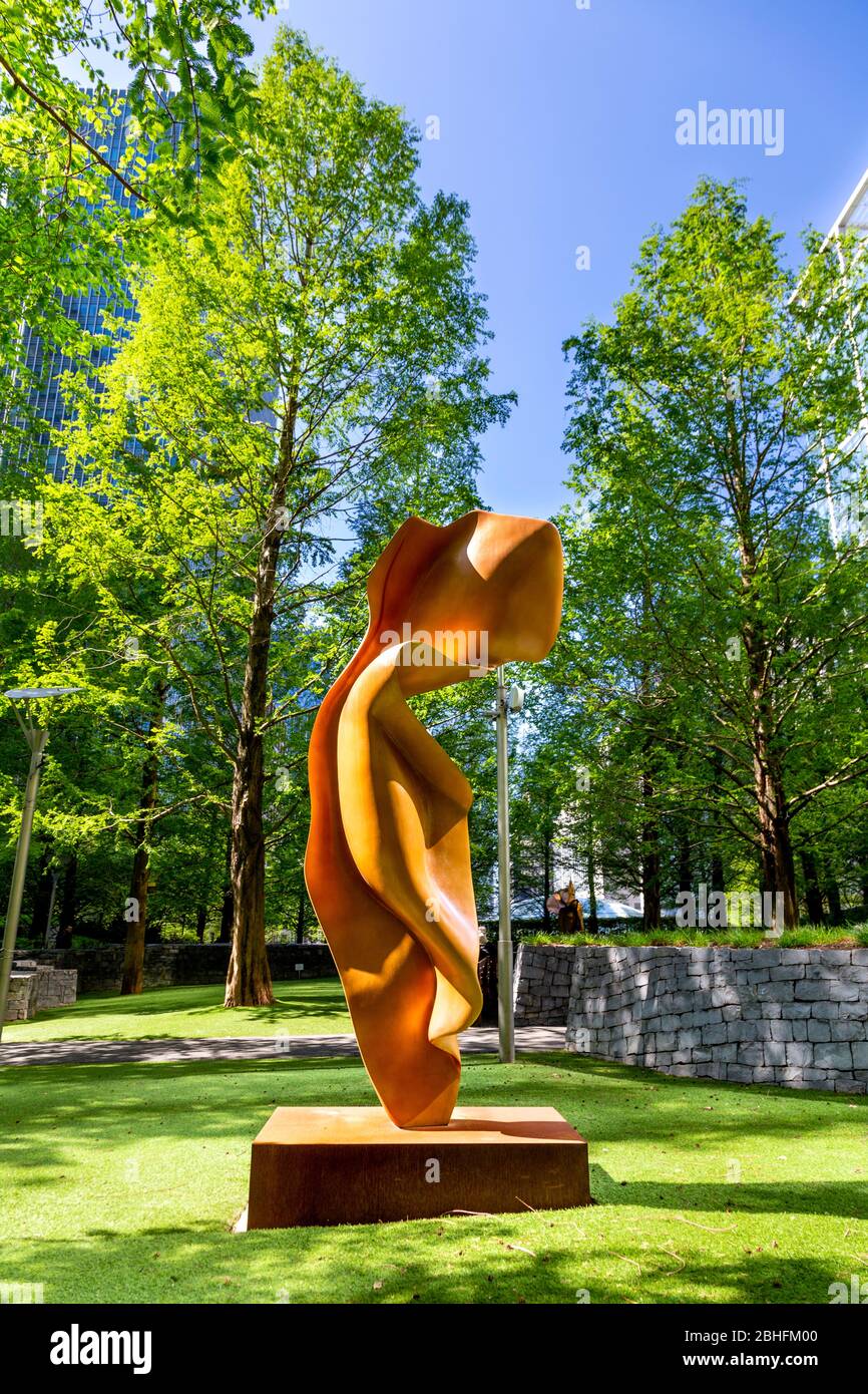 « Flight » de Helaine Blumenfeld dans le cadre de l'exposition « look Up », Jubilee Park, Canary Wharf, Londres, Royaume-Uni Banque D'Images