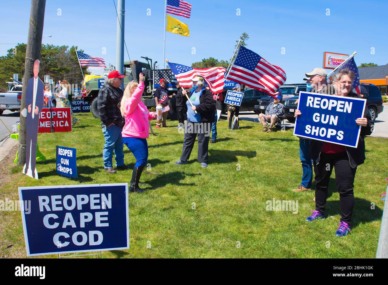 Un rallye « ouvert » sur Cape Cod, Massachusetts, pendant l'arrêt du Covid 19 Banque D'Images
