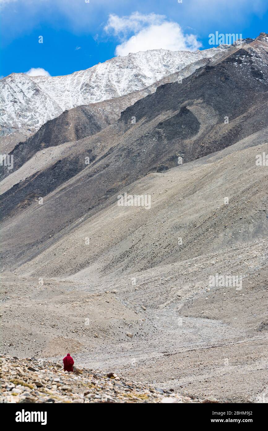 Les vallées sombres aux pieds du Mt. Everest Banque D'Images