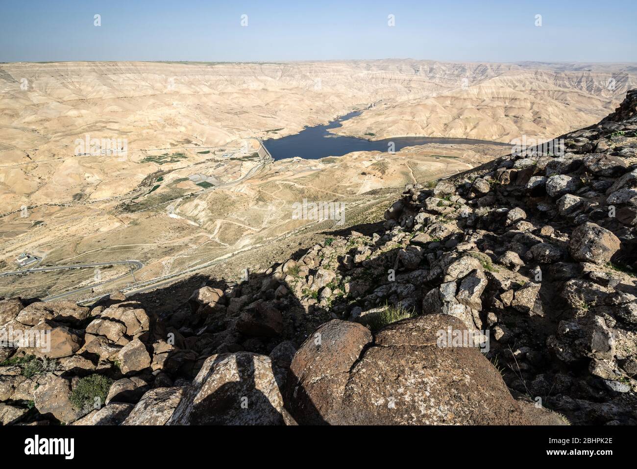 vue d'ensemble du barrage et du lac Wadi El Mujib, Jordanie Banque D'Images