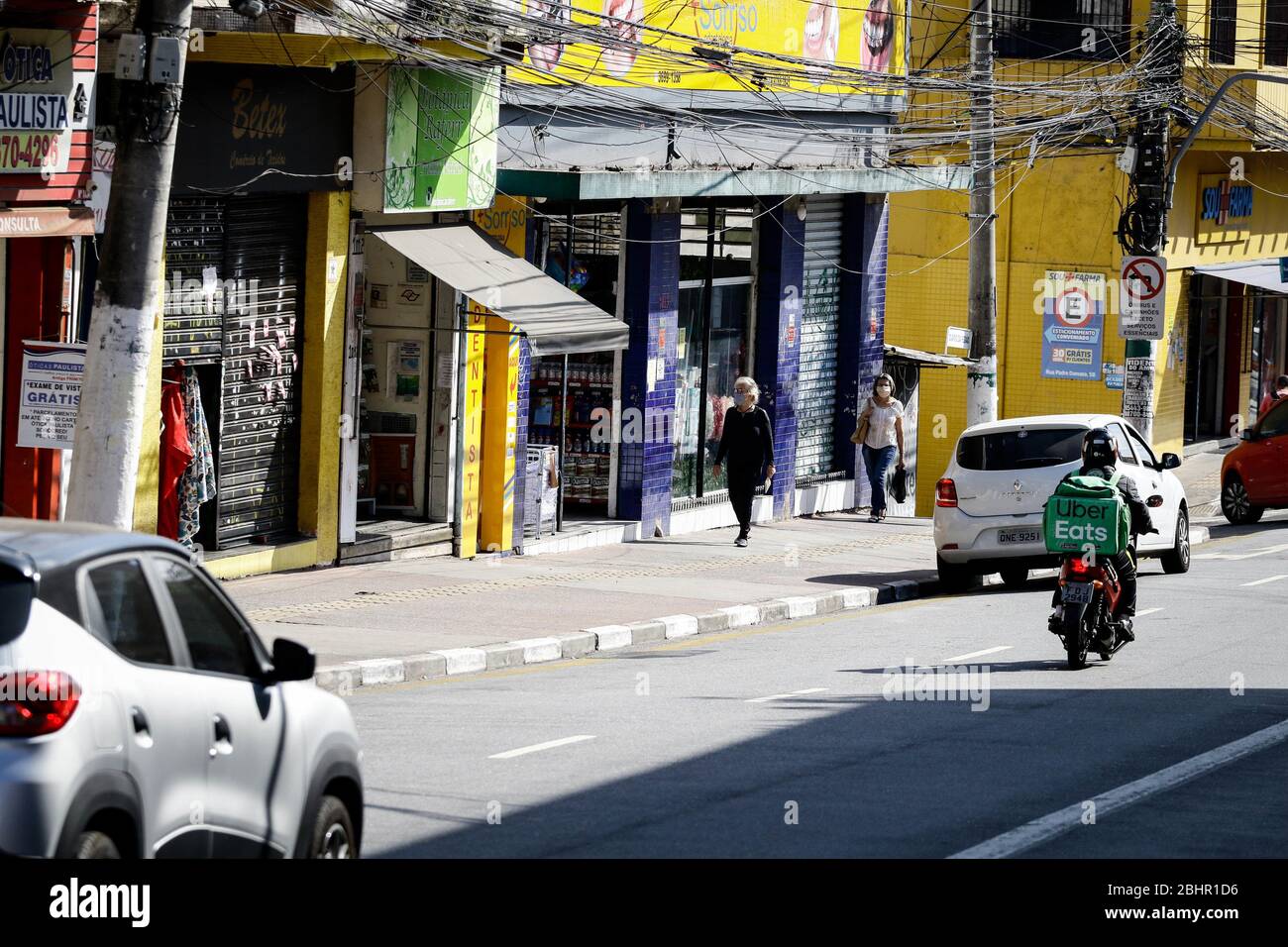 Osasco, Brésil. 27 avril 2020. 19) . La ville est la troisième dans l'État avec le plus grand nombre de décès dus à la maladie. Crédit: Aloisio Mauricio/FotoArena/Alay Live News Banque D'Images