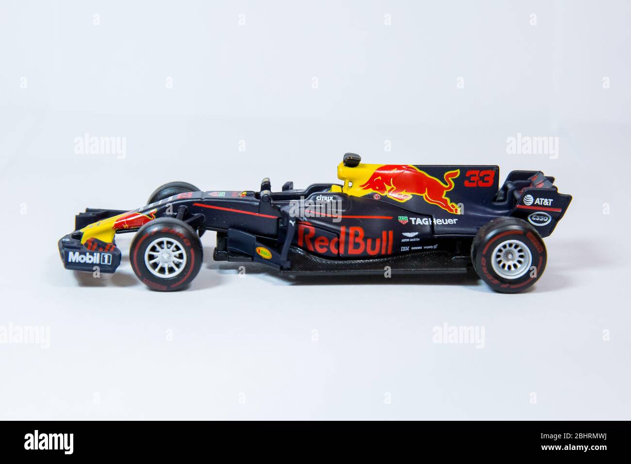 Voiture de Formule 1 de Formule 1 de Burago Red Bull Racing Voiture de Max Verstappen, avec pilote de course. Banque D'Images
