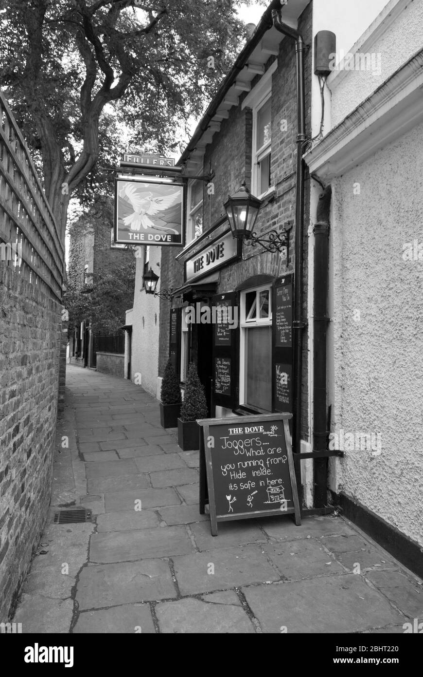 The Doves Press Bindery Kelmscott Press Arts & Crafts The Dove Pub 19 Upper Mall, Hammersmith, Londres W6 9TA Banque D'Images