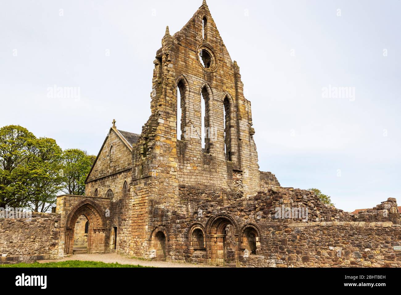 Vestiges du transept sud de l'abbaye de Kilwinning, construit par des moines bénédictins de Tironensien à la fin de 1100 et détruit par la réforme protestante Banque D'Images