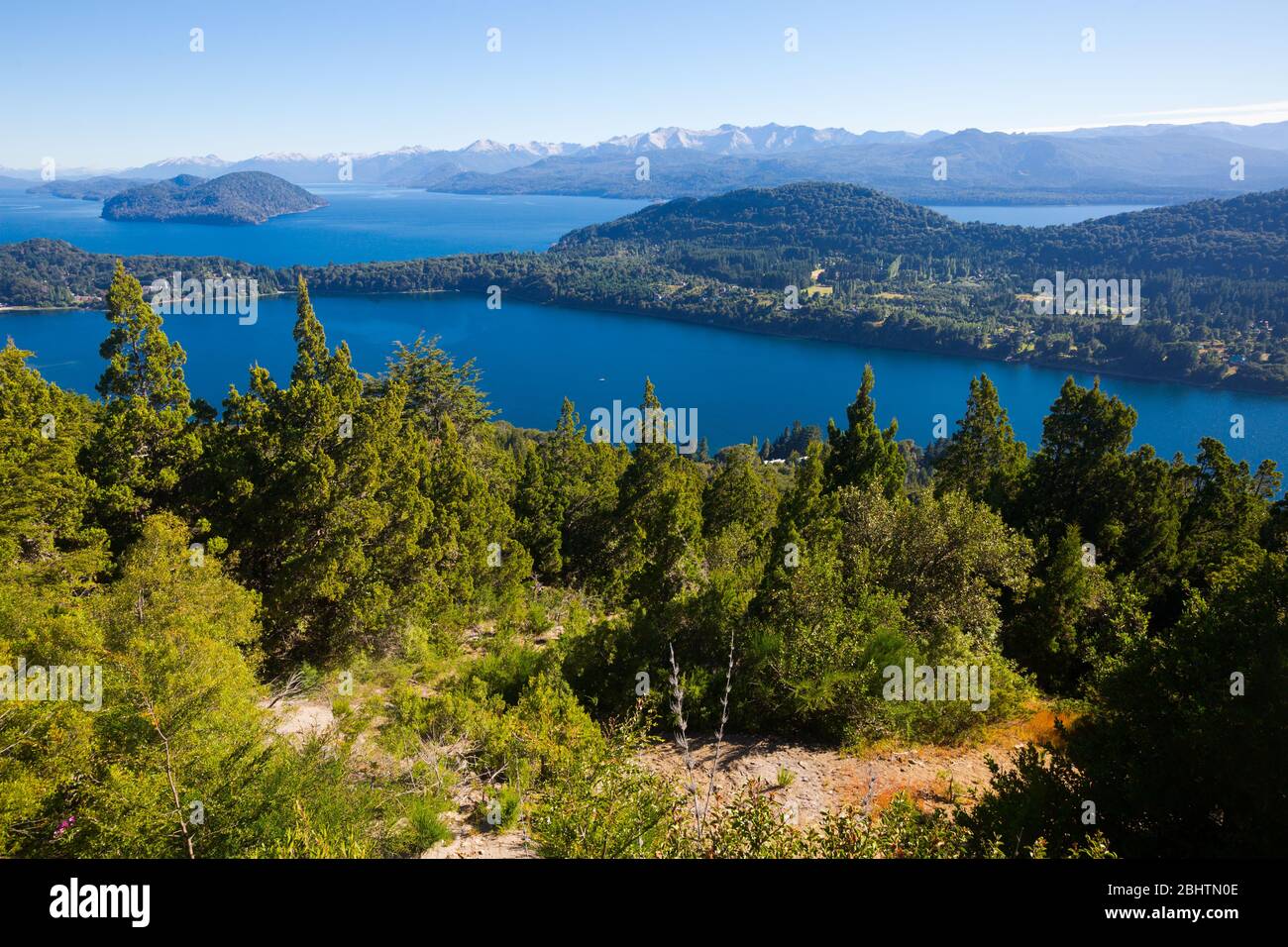 Voir des lacs Nahuel Huapi et les pentes de la montagne Cerro Campanario près de Bariloche. L'Argentine, l'Amérique du Sud Banque D'Images