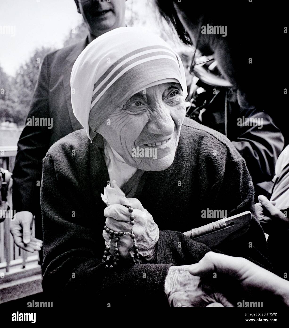 Mère Teresa de Calcutta visite la cathédrale St Chad, Birmingham, Royaume-Uni, le 9 septembre 1992. Banque D'Images