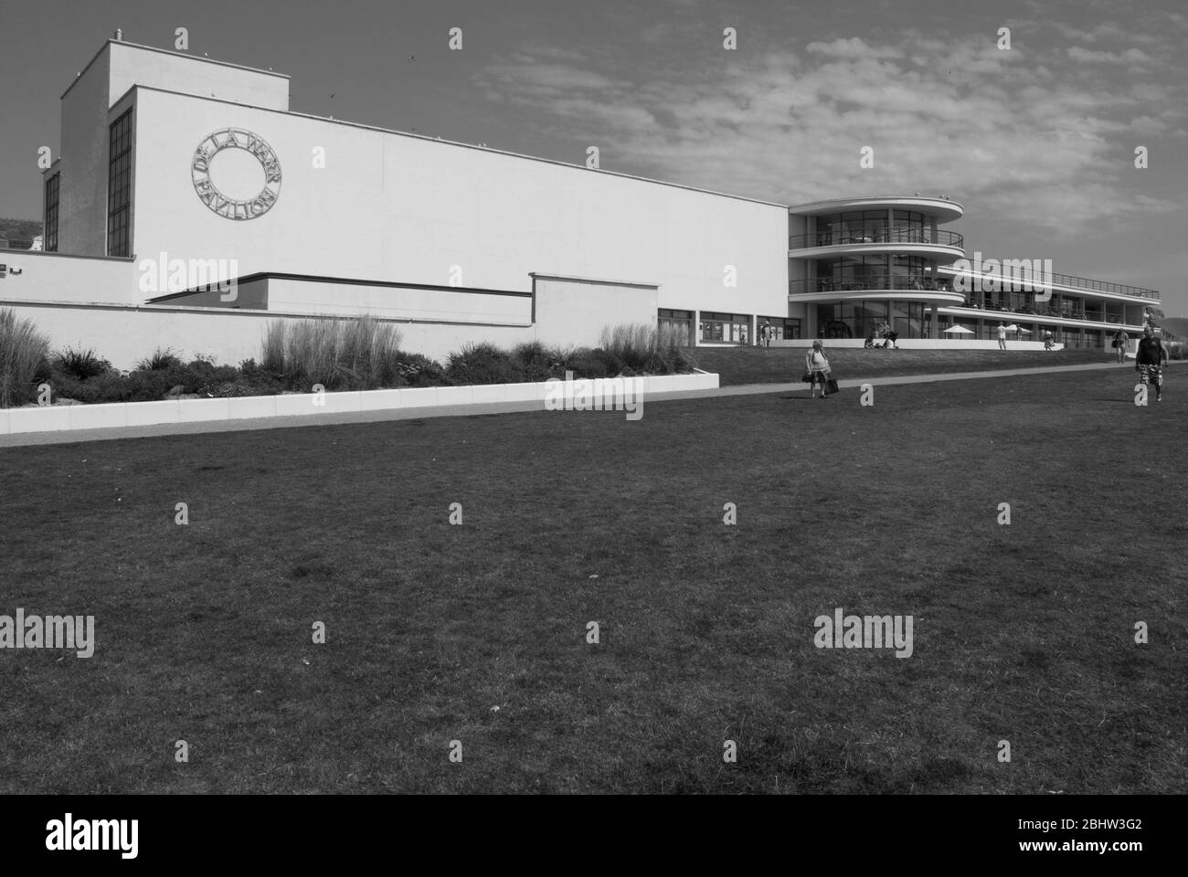 Modernisme style international Architecture moderniste Pavillon blanc de la Warr, Marina, Bexhill-sur-Mer TN40 par Erich Mendelsohn Serge Chermayeff Banque D'Images