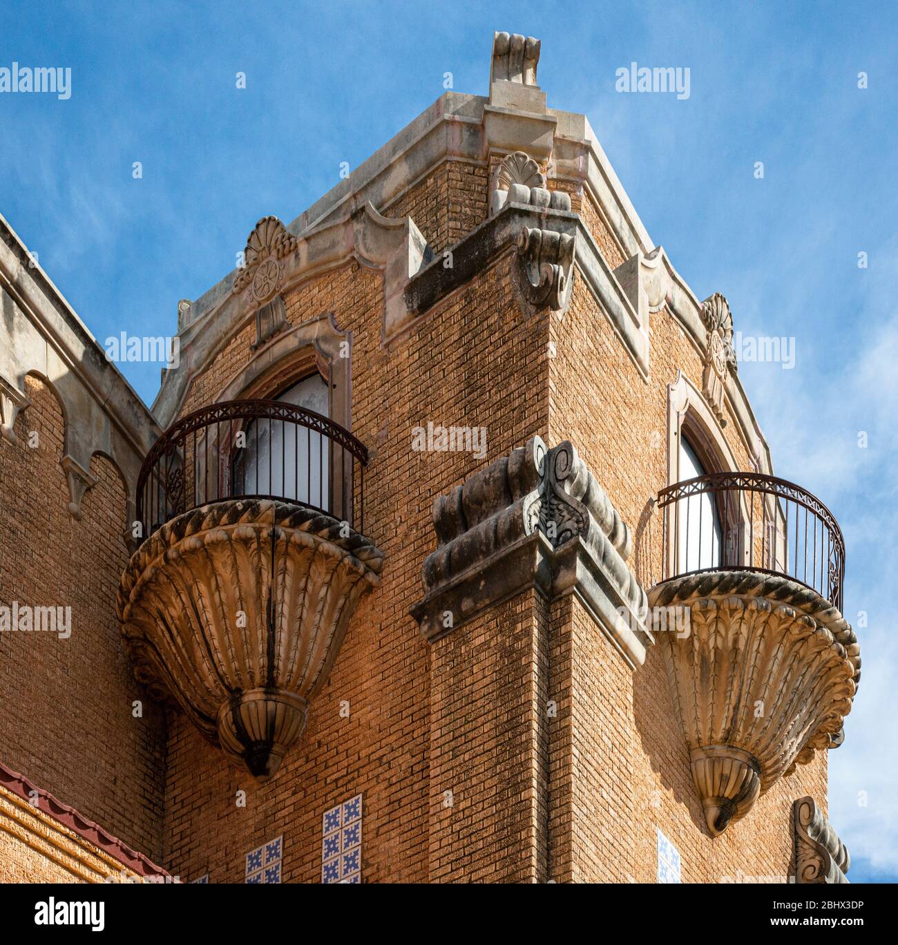 Balcon sur l'auditorium municipal de Sweetwater construit en 1926 dans le renouveau colonial espagnol Banque D'Images