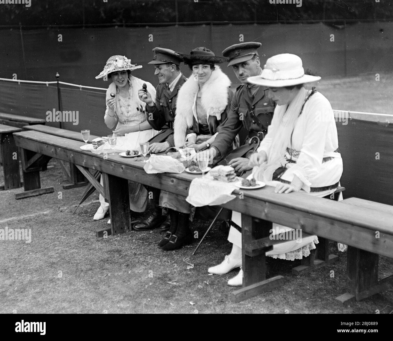 Championnat de tennis sur gazon à Wimbledon. - une fête de déjeuner. - 28 juillet 1919 - Banque D'Images