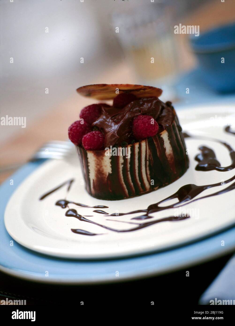 Dessert au chocolat et à la framboise - Banque D'Images