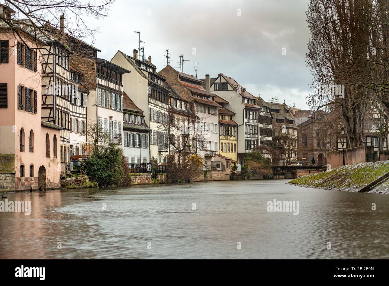 Temps pluvieux dans la ville de Strasbourg en Europe Banque D'Images