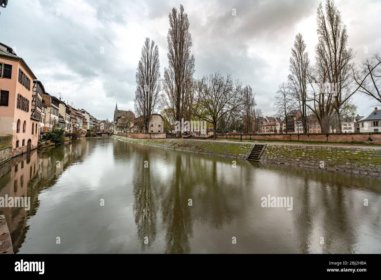 Temps pluvieux dans la ville de Strasbourg en Europe Banque D'Images