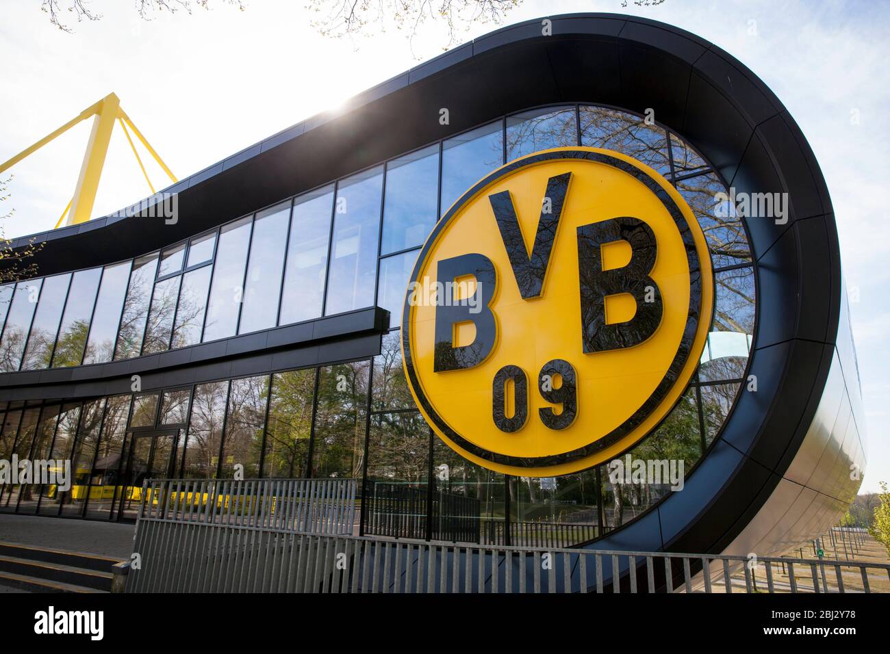 BVB Fan shop BVB FanWelt du club de football Borussia Dortmund au stade signal Iduna Park, Dortmund, Allemagne. BVB-Fanshop, BVB FanWelt am Stad Banque D'Images