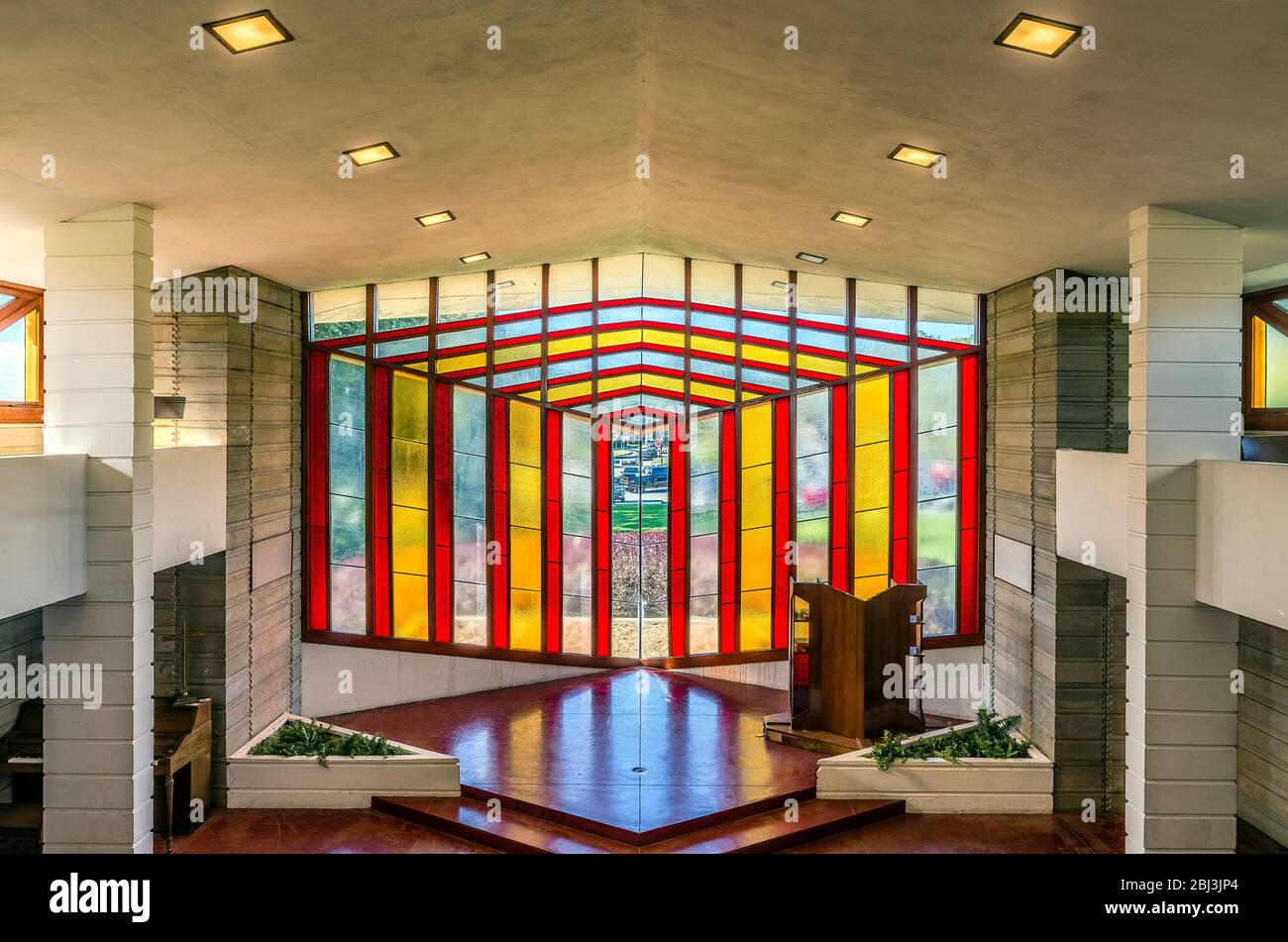 Chapelle Danforth conçue par Frank Loyd Wright au Florida Southern College. Banque D'Images Chapelle Danforth conçue par Frank Loyd Wright au Florida Southern College. Banque D'Images