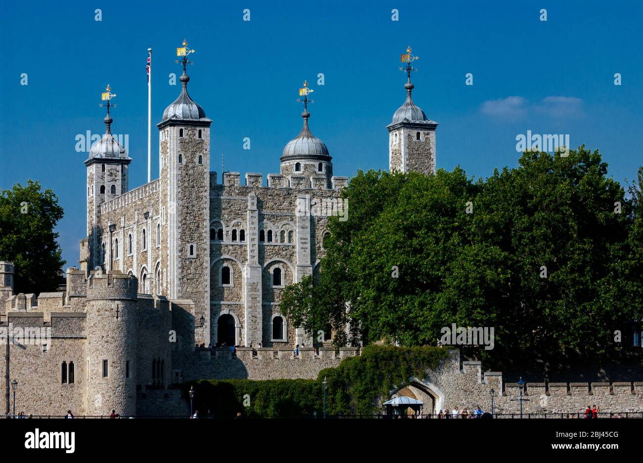 La célèbre Tour Blanche, âgée de près de 1000 ans, et un célèbre donjon du château dans la Tour de Londres (UNESCO), un Palais Royal historique, Londres, Angleterre, Royaume-Uni Banque D'Images
