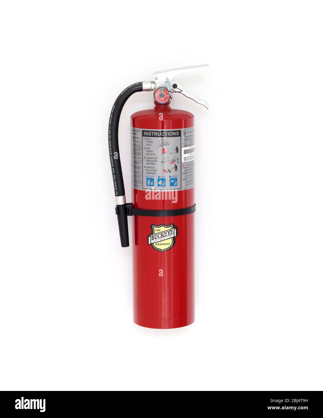 Saint-Domingue, République dominicaine - 13 janvier 2020: L'extincteur rouge de Buckeye Fire Equipment est sur un mur blanc, gros plan photo Banque D'Images