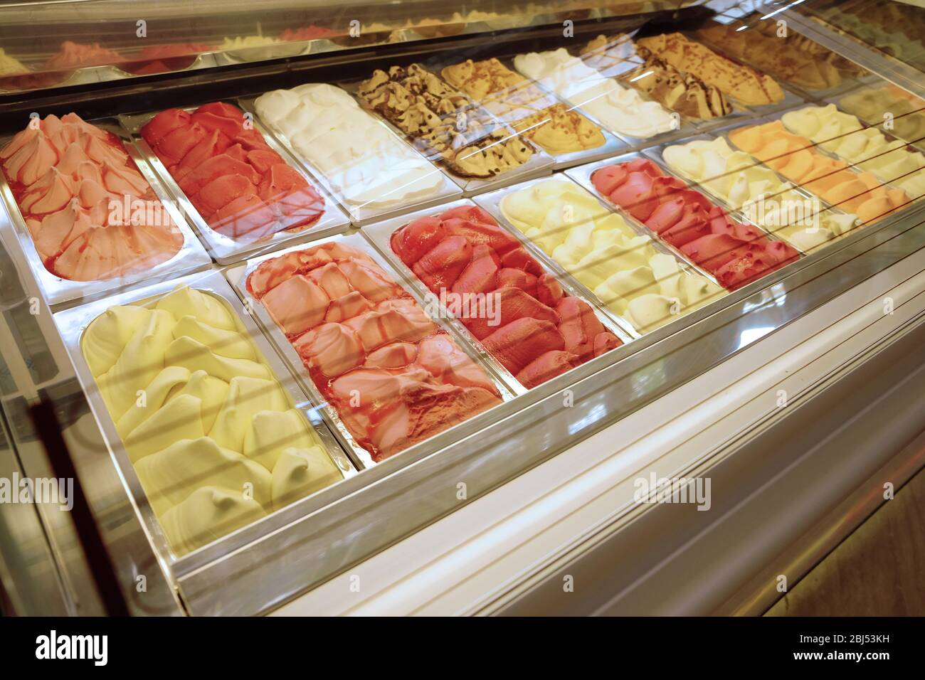 Différents types de glaces dans les boîtes Banque D'Images