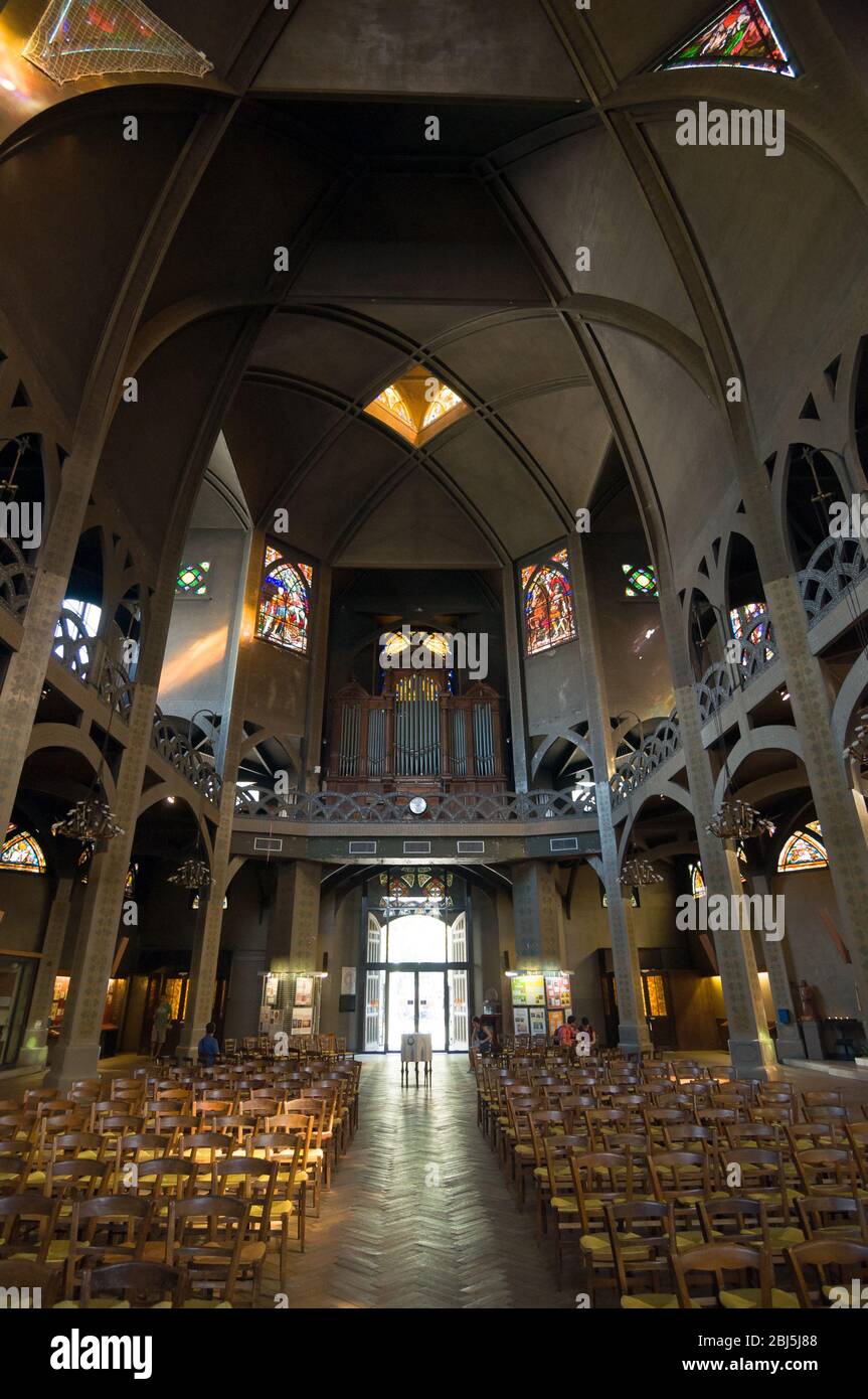 Saint jean de montmartre Banque de photographies et d'images à haute  résolution - Alamy