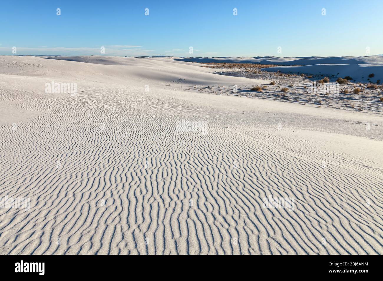 Dunes de sable et le paysage au parc national de White Sand, Nouveau-Mexique, États-Unis. Banque D'Images