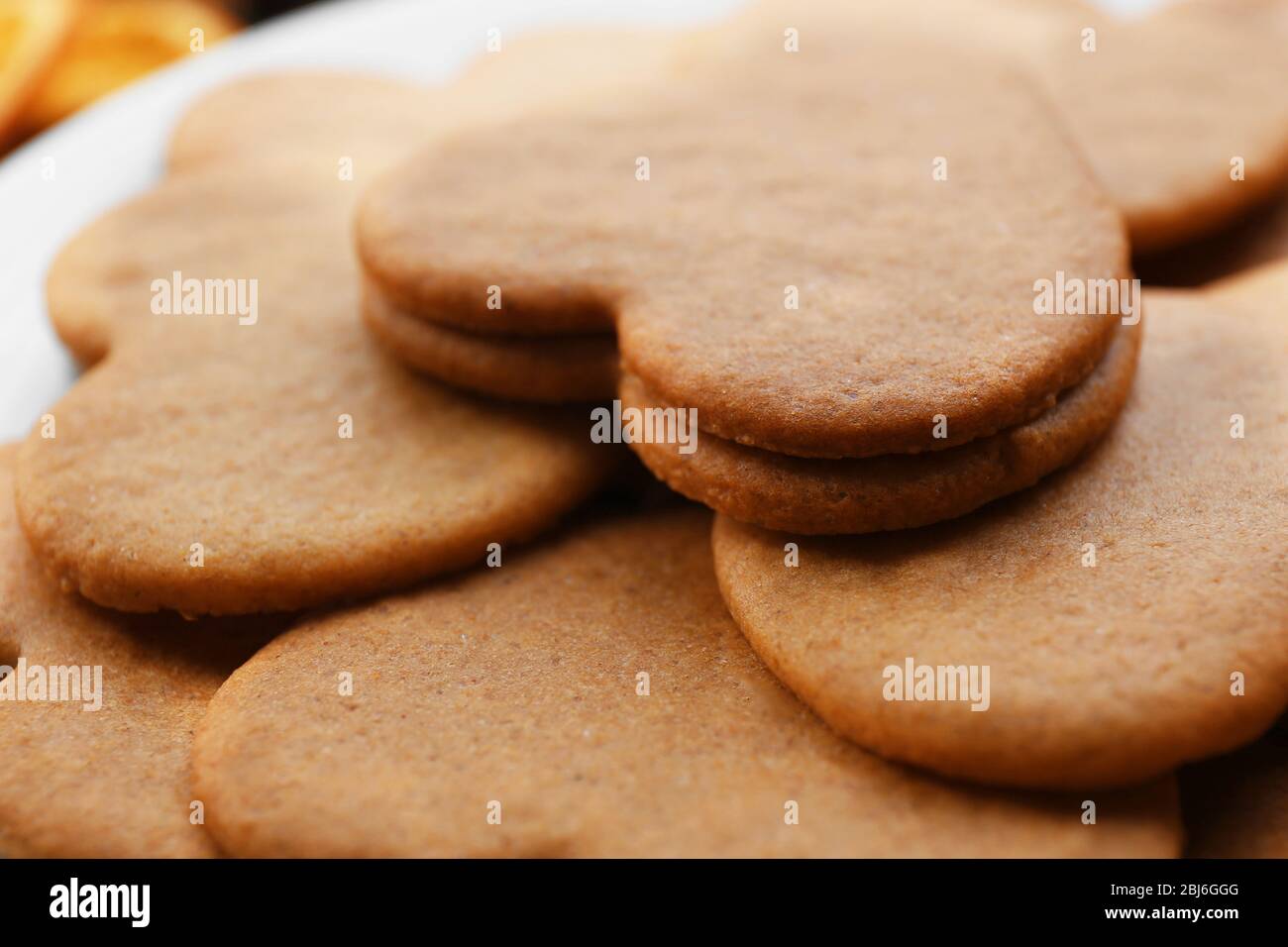 Biscuits en forme de coeur sur plaque, fermeture Banque D'Images