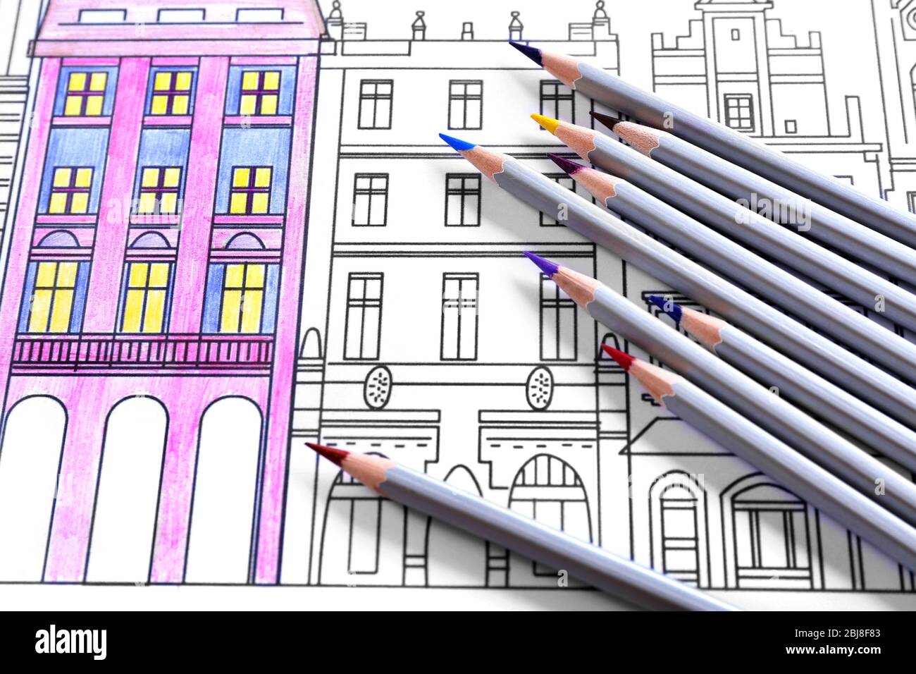 Coloration anti-stress pour adulte avec proximité de crayons Banque D'Images