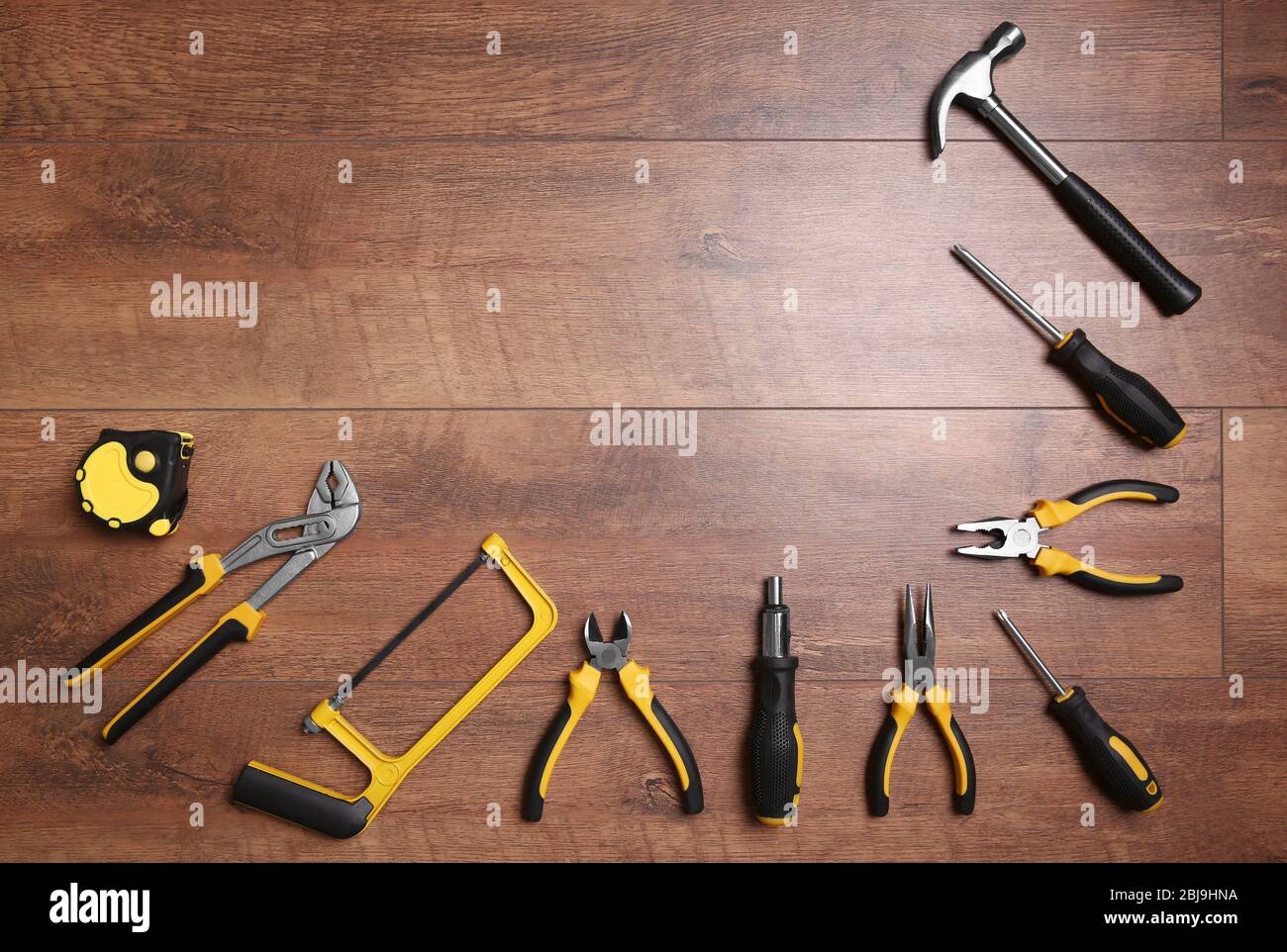 Outils sur un fond en bois Banque D'Images