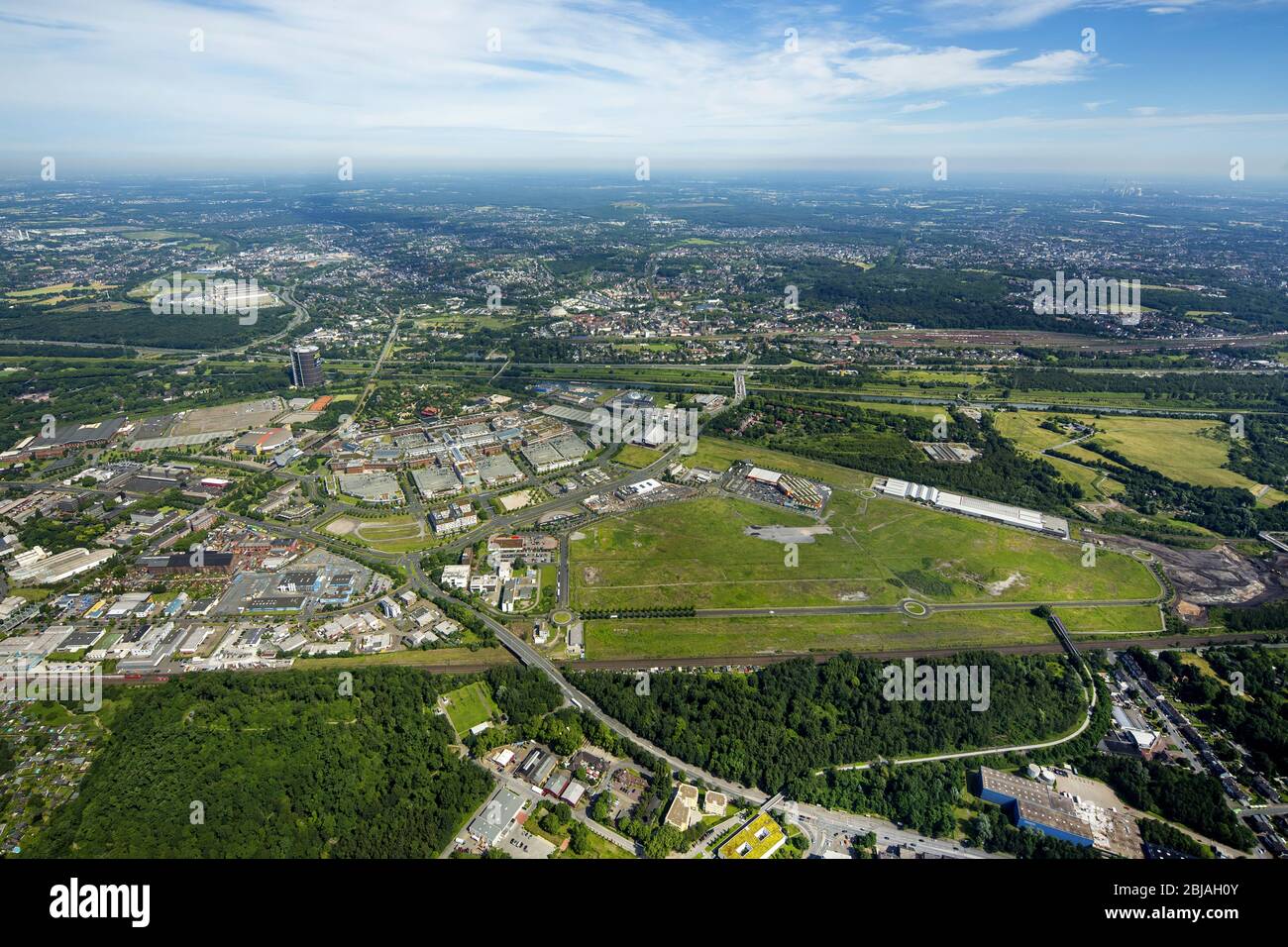 , Centro shopping Center sur l'ancien site de steelworks à Oberhausen, 23.06.2016, vue aérienne, Allemagne, Rhénanie-du-Nord-Westphalie, Ruhr Area, Oberhausen Banque D'Images , Centro shopping Center sur l'ancien site de steelworks à Oberhausen, 23.06.2016, vue aérienne, Allemagne, Rhénanie-du-Nord-Westphalie, Ruhr Area, Oberhausen Banque D'Images