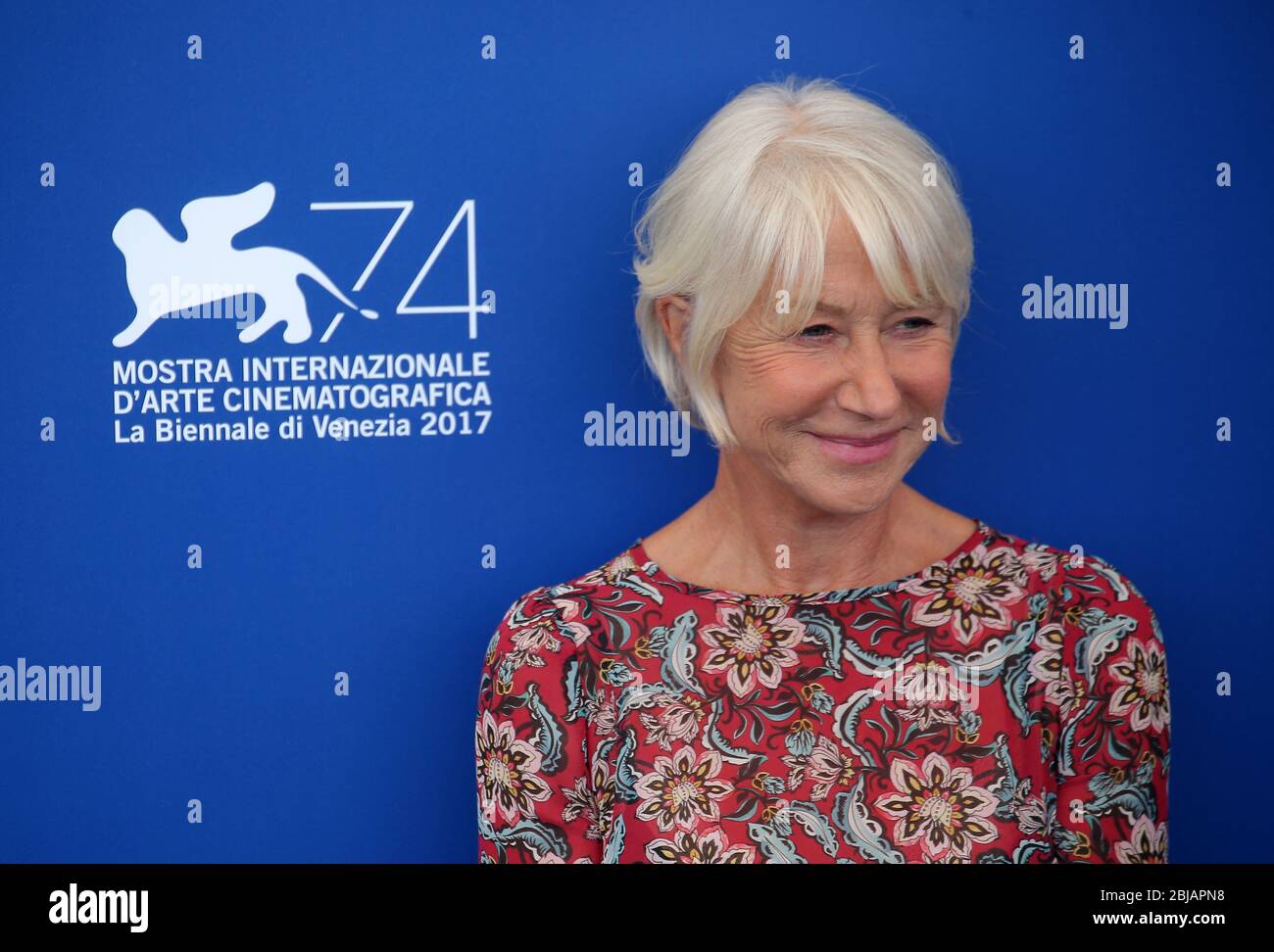 VENISE, ITALIE - SEPTEMBRE 03: Helen Mirren assiste au "The Leisure Seeker (Ella & John)" photo-cinéma pendant le 74ème Festival de Venise Banque D'Images