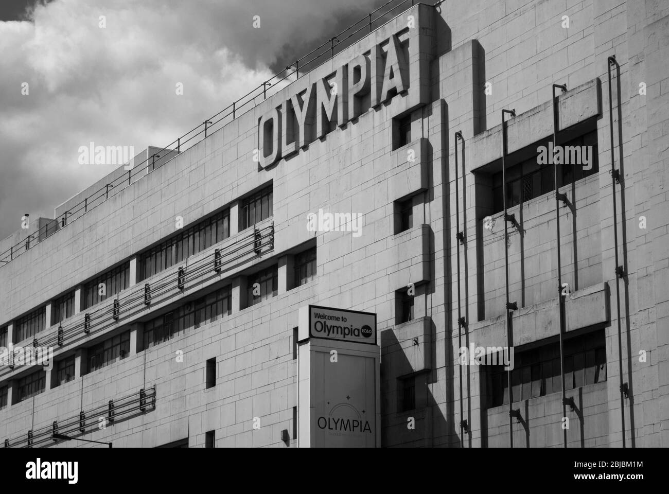 Londres Olympia Frontage Art Deco Architecture moderne Elevation Olympia Central, Hammersmith Road, Hammersmith, Londres W14 8UX par Joseph Emberton Banque D'Images