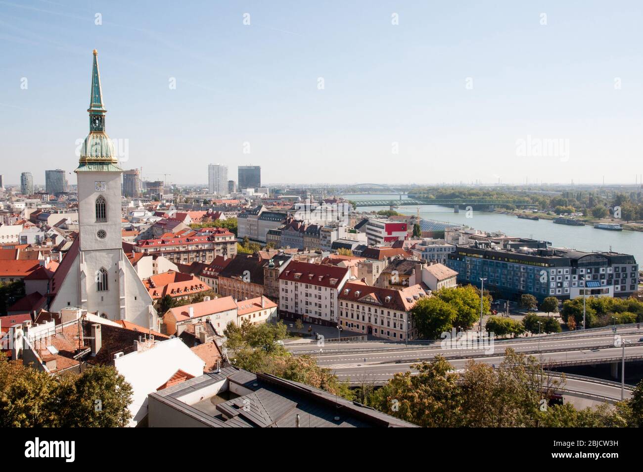 Horizon de Bratislava, Slovaquie, par une journée ensoleillée Banque D'Images