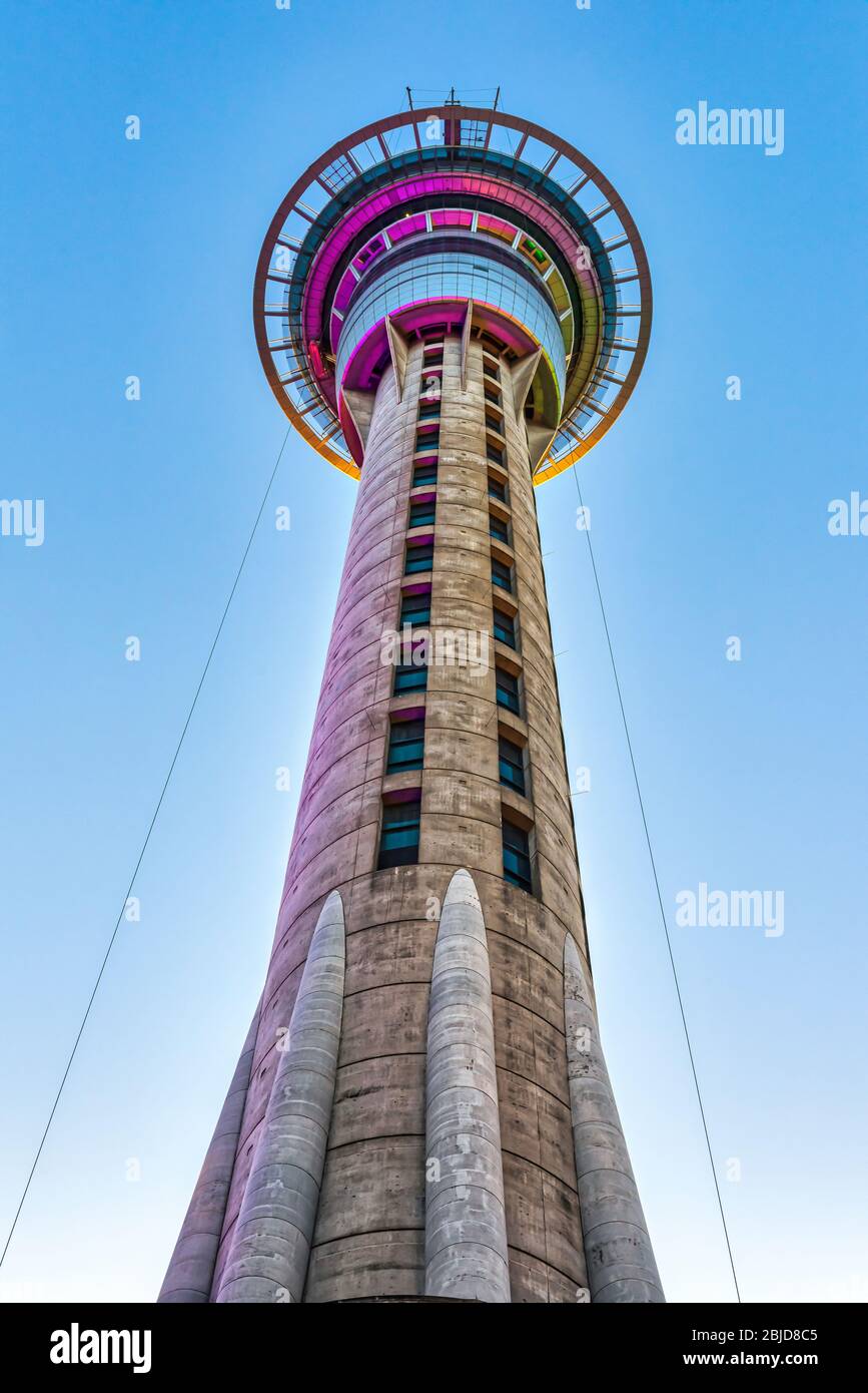 La Sky Tower à Auckland, Nouvelle-Zélande Banque D'Images