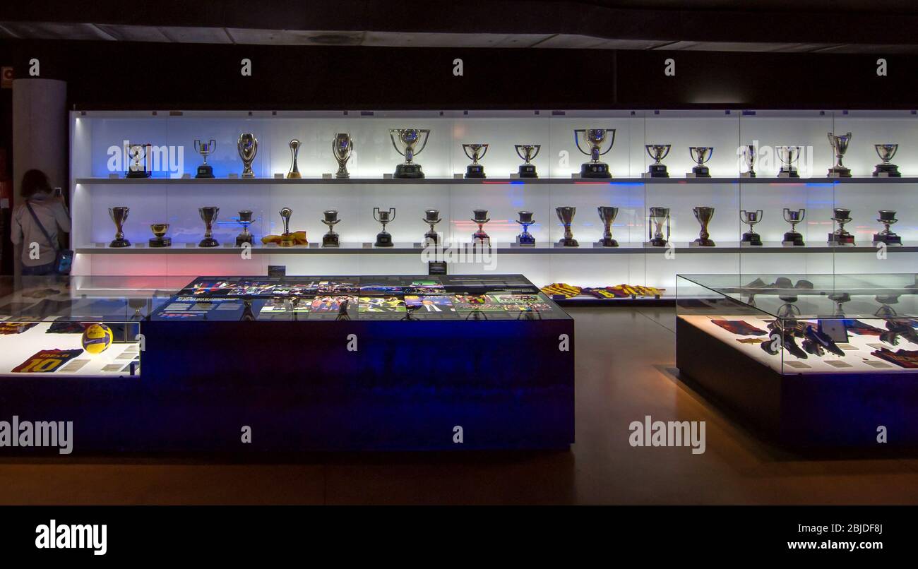 Barcelone, Espagne - 22 septembre 2014 : une des galeries de trophées au musée du FC Barcelone. Camp Nou, Barcelone, Espagne. Banque D'Images