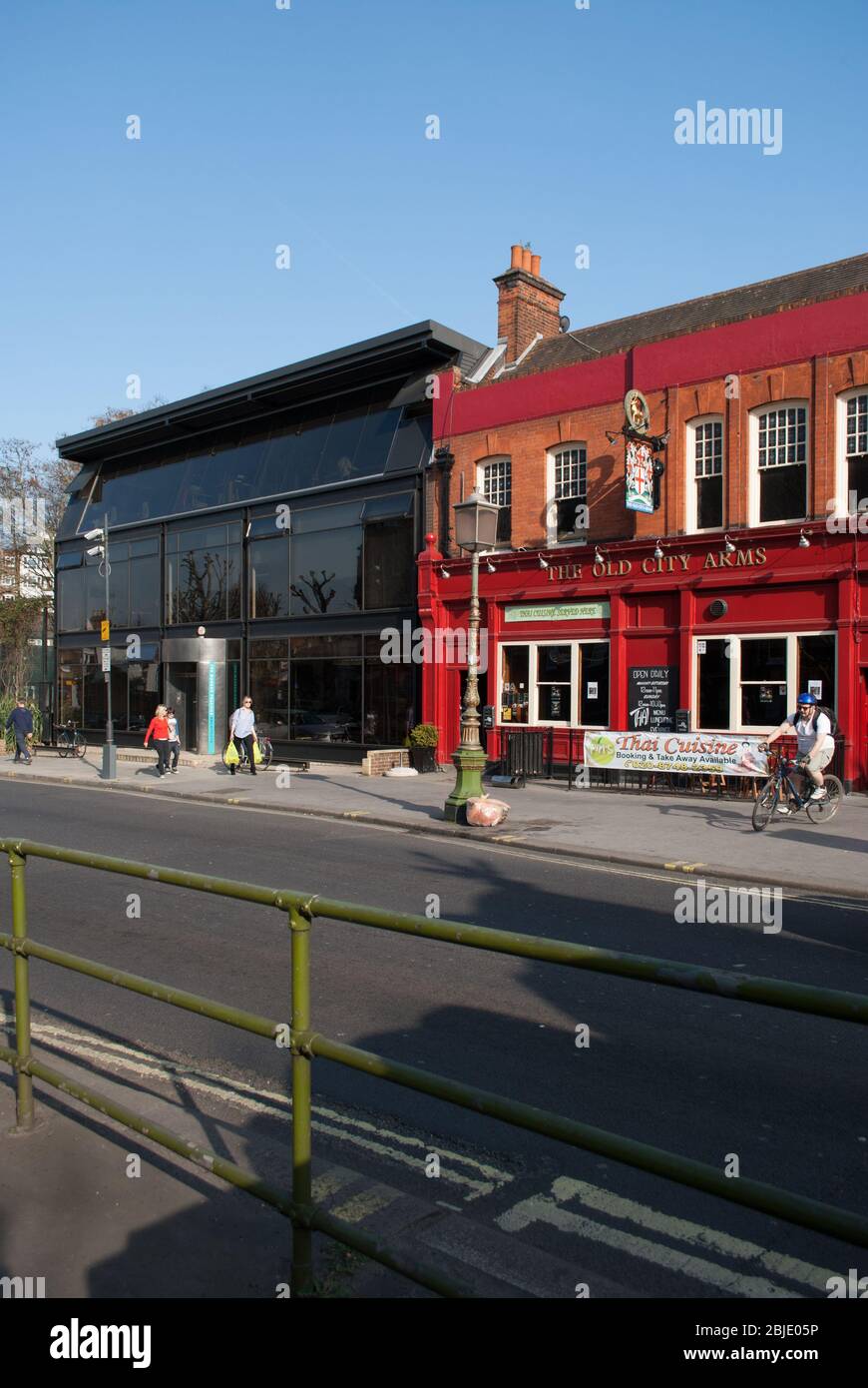 The Manser Practice The Old City Arms, 107 Hammersmith Bridge Rd, Hammersmith, London W6 9DA Banque D'Images