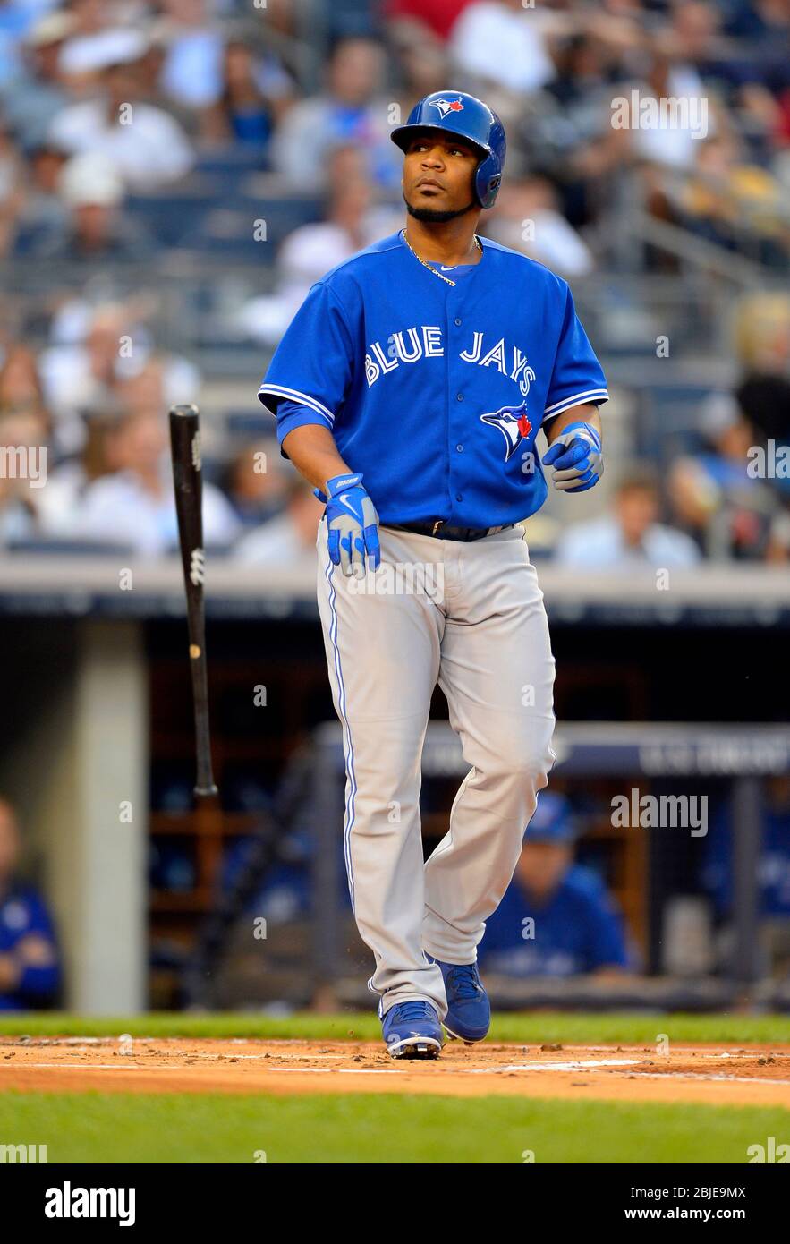21 août 2013 : le premier contremaître Edwin Encarnacion (10) de Toronto Blue Jays réagit après avoir marché pendant un match de MLB joué entre les Blue Jays an de Toronto Banque D'Images