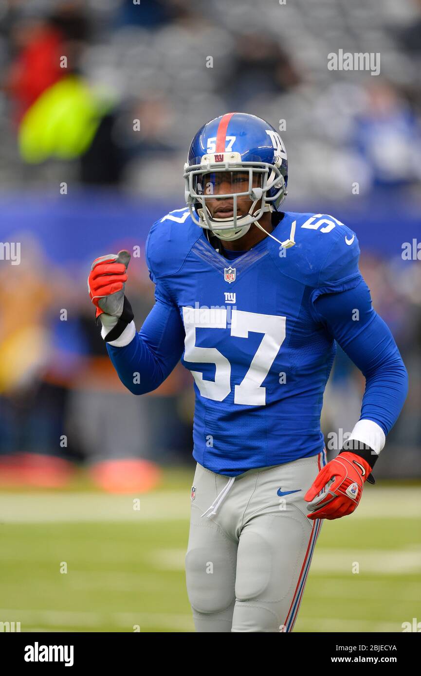 15 décembre 2013: New York Giants en dehors de linebacker Jacquian Williams (57) pendant les warmups avant le match NFL entre les Seattle Seahawks et le N Banque D'Images